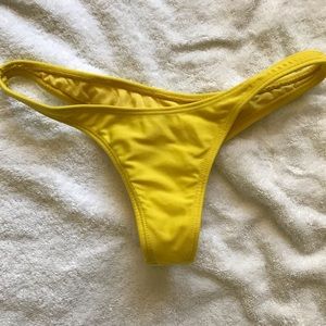 🌼Thong Bottoms🌼